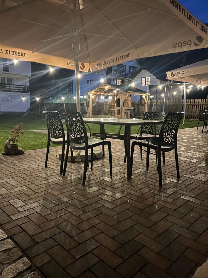 Casa Mia Hotel Moeciu De Sus Buitenkant foto