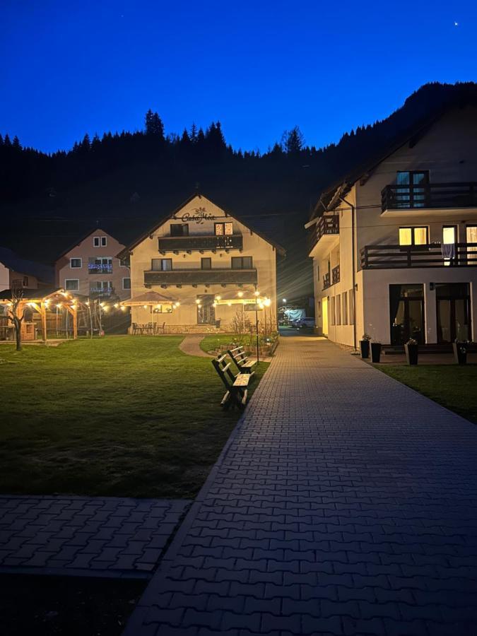 Casa Mia Hotel Moeciu De Sus Buitenkant foto
