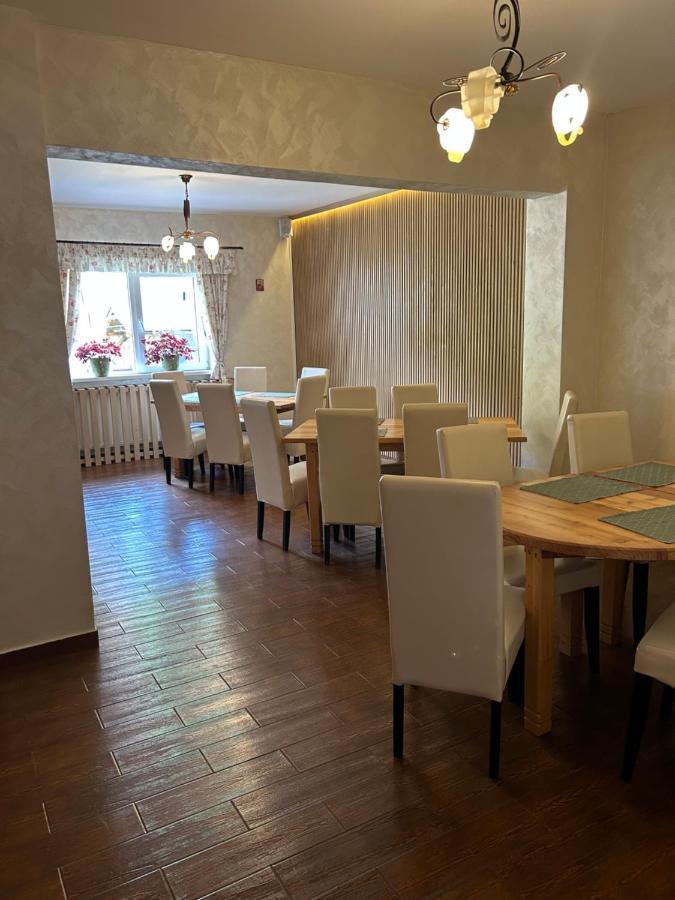 Casa Mia Hotel Moeciu De Sus Buitenkant foto