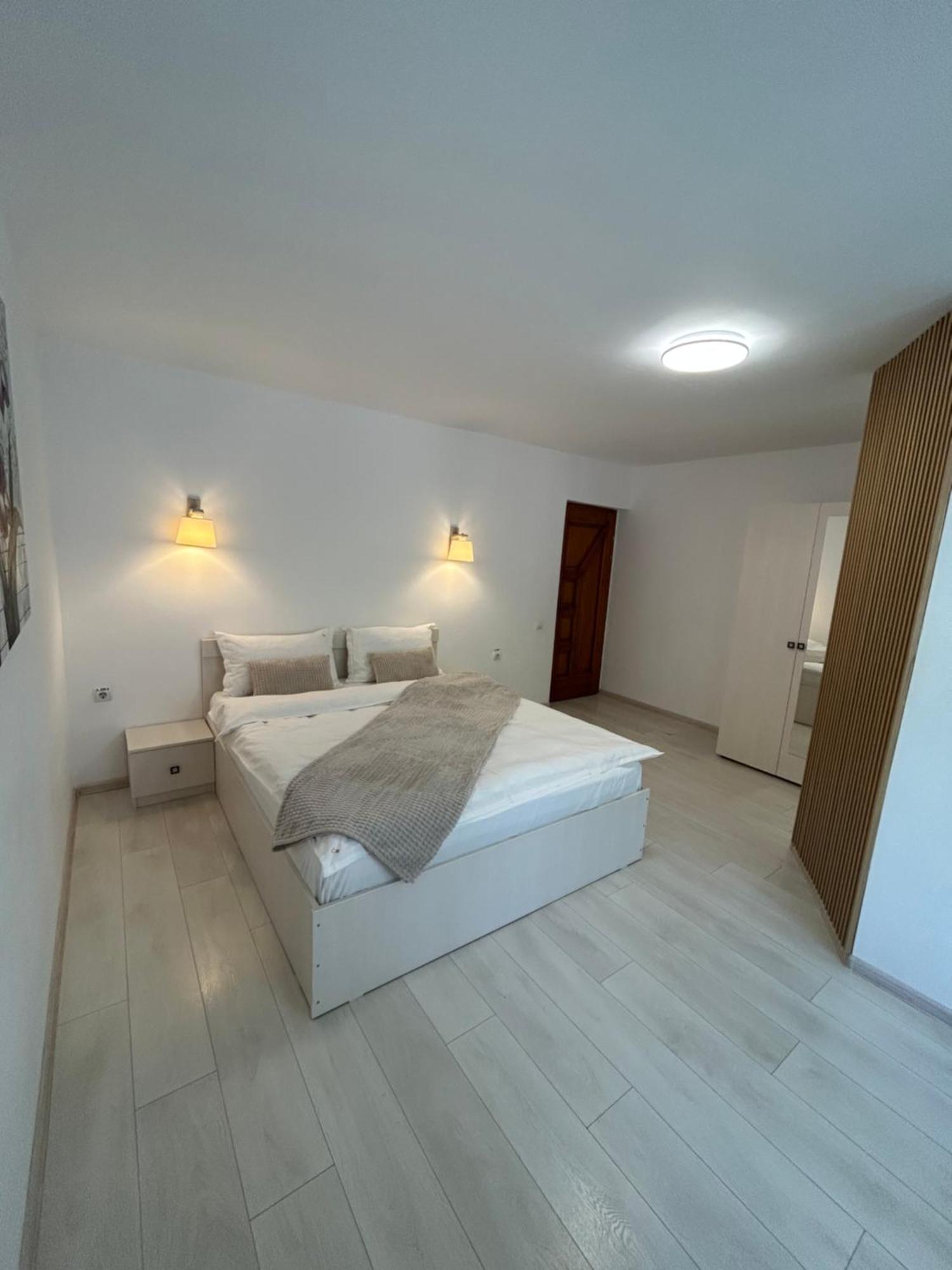 Casa Mia Hotel Moeciu De Sus Buitenkant foto