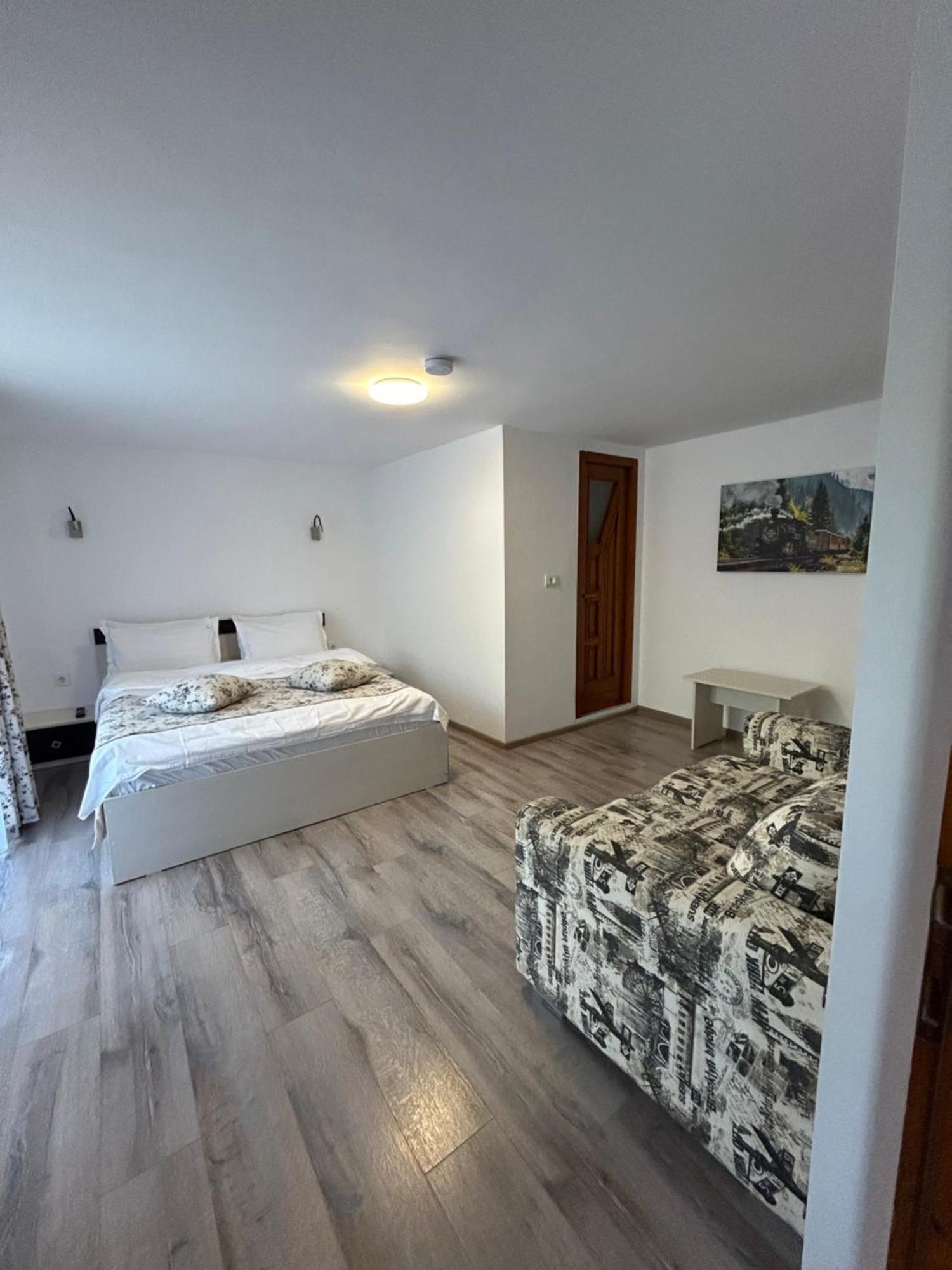 Casa Mia Hotel Moeciu De Sus Buitenkant foto